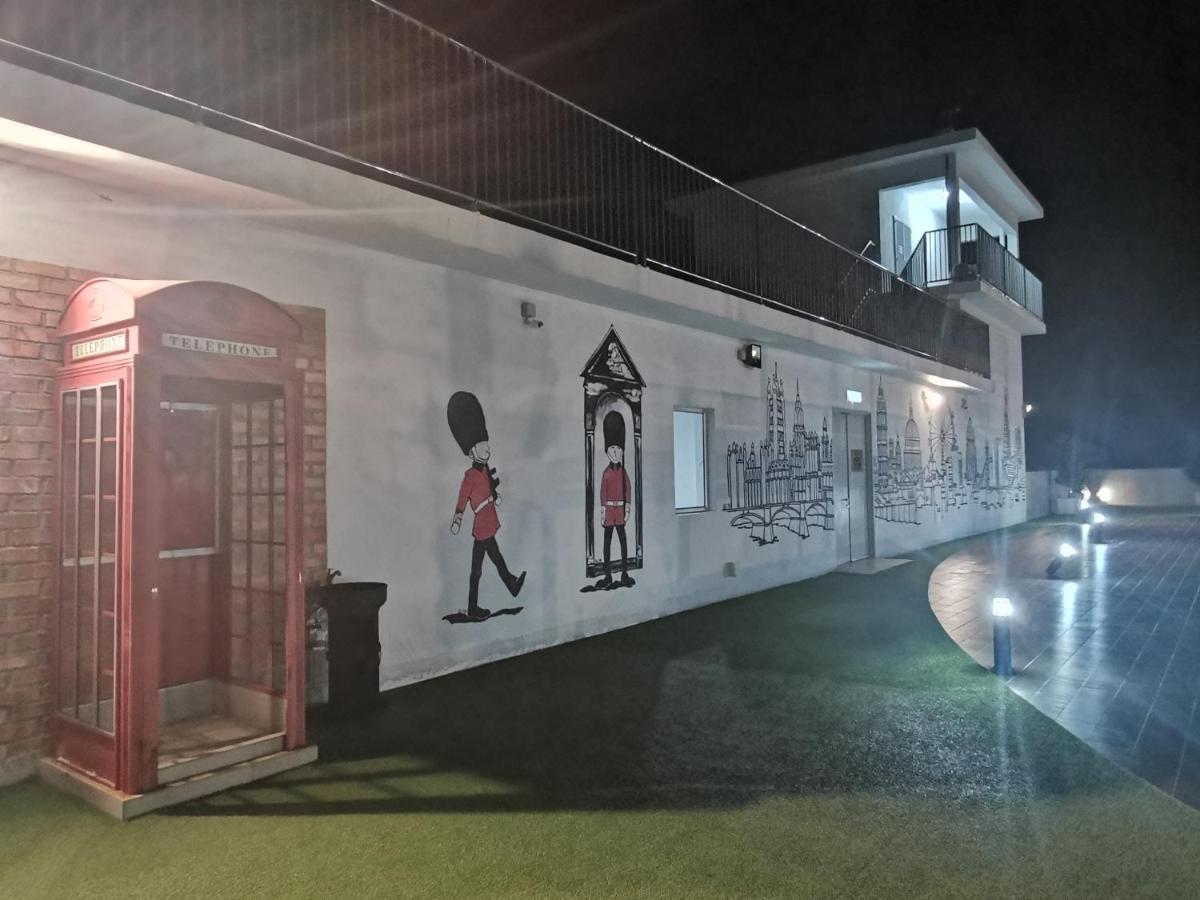 Coco Homestay 旅人の家@The Venus Sitiawan Perak Zewnętrze zdjęcie